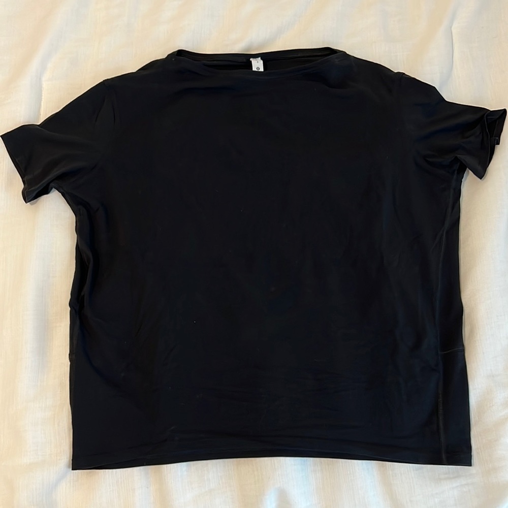 Lululemon Back In Action Short Sleeve Shirt
